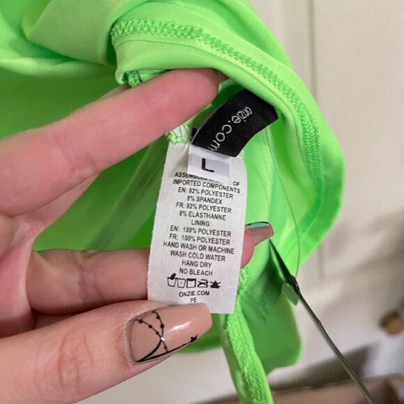 Onzie Womens NWT Lime Green Activewear Workout Cropped Tempo Tank Top Large - Picture 5 of 6